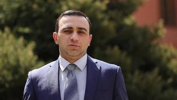 Բարեկրթությունը միակողմանի չէ. ո՞նց եք պատկերացնում, պետք է գլուխներս ծռենք ու թողնենք, որ մեզ ծեծե՞ն. Տարոն Չախոյան