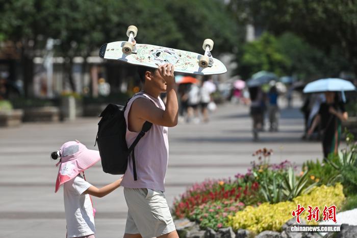 “多地热到破纪录”，8月还会出现极端高温吗？