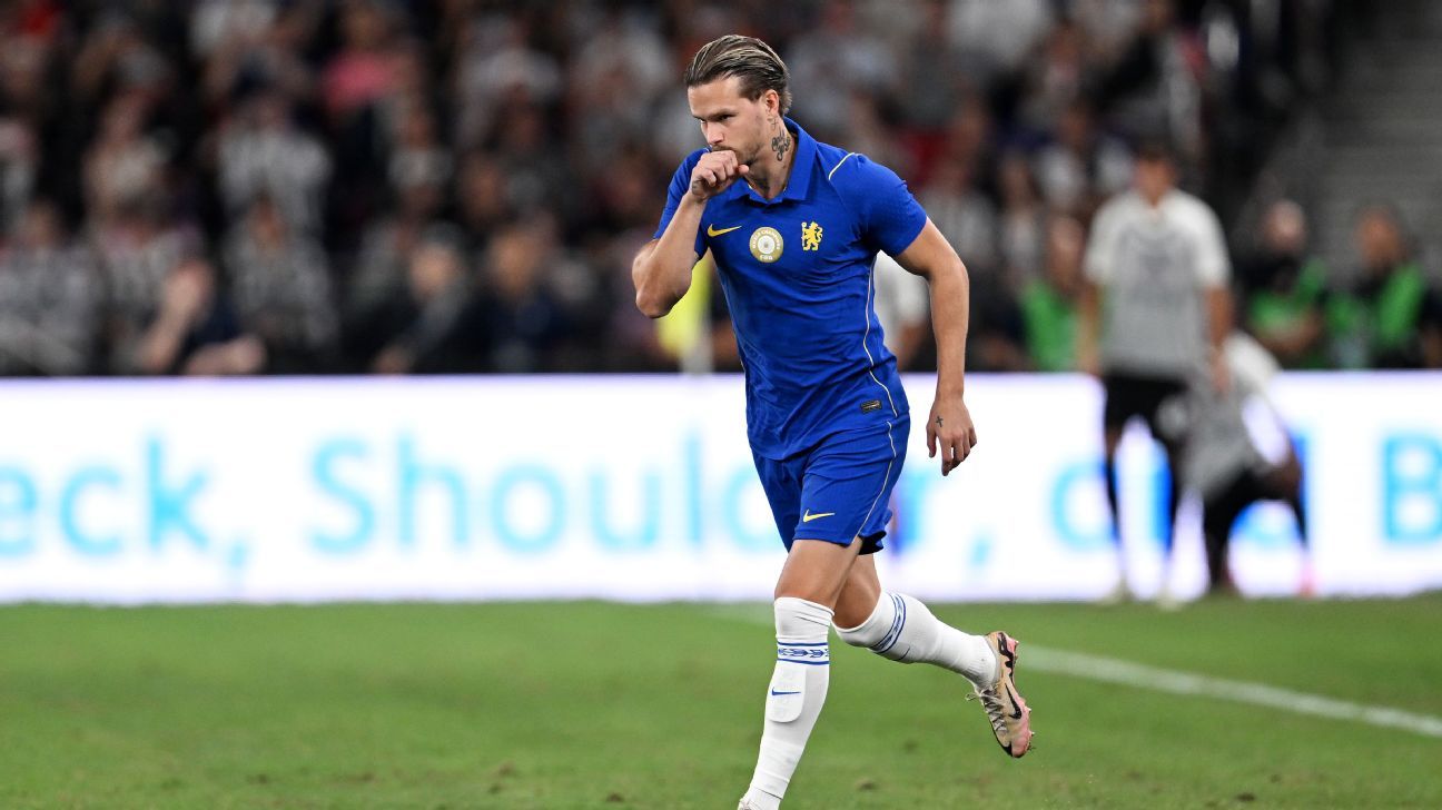 Mudryk plays 1st game for Chelsea after ban