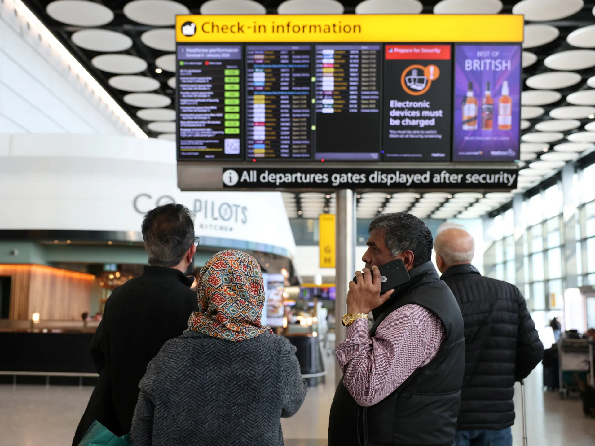 US-Israel war on Iran upends Europe’s summer holiday travel patterns