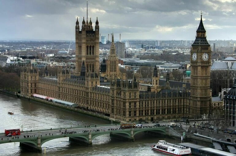 The Times: конфликт в Иране негативно отразится на 80% компаний Британии