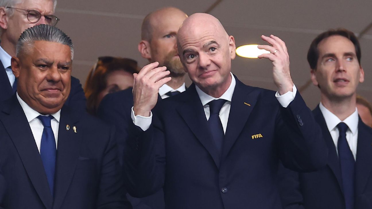 Argentina's FA back Infantino amid controversy