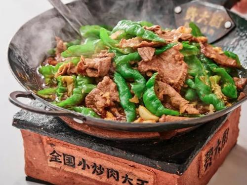 侨乡青田黄桃首次出口塞尔维亚 每颗售价10欧元