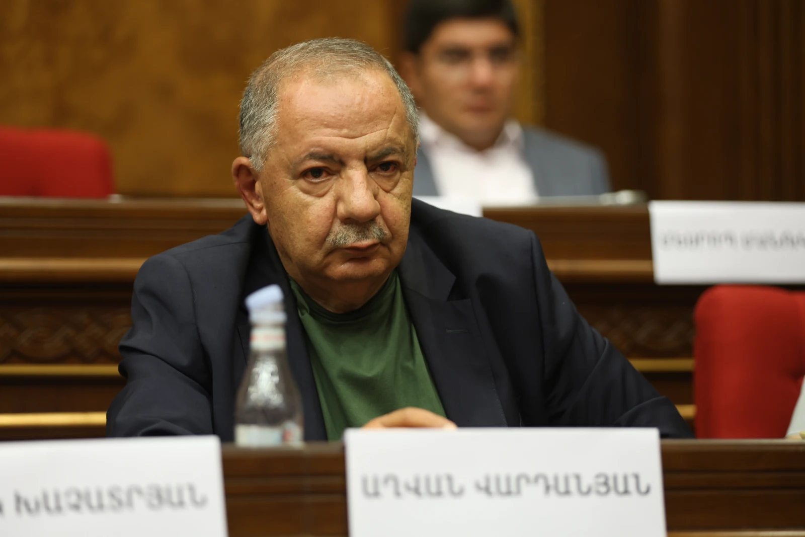 «Ժողովուրդ». Աղվան Վարդանյանը մեկուսացած է խմբակցությունից