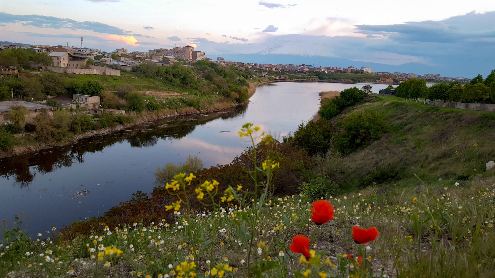 Հրազդան գետի հիմնախնդիրը