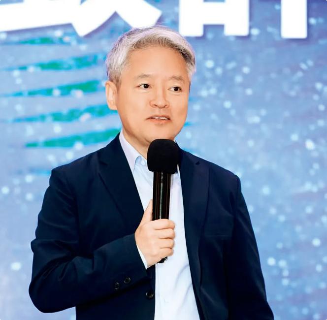 段涛：“手搓”AI，革自己的命？