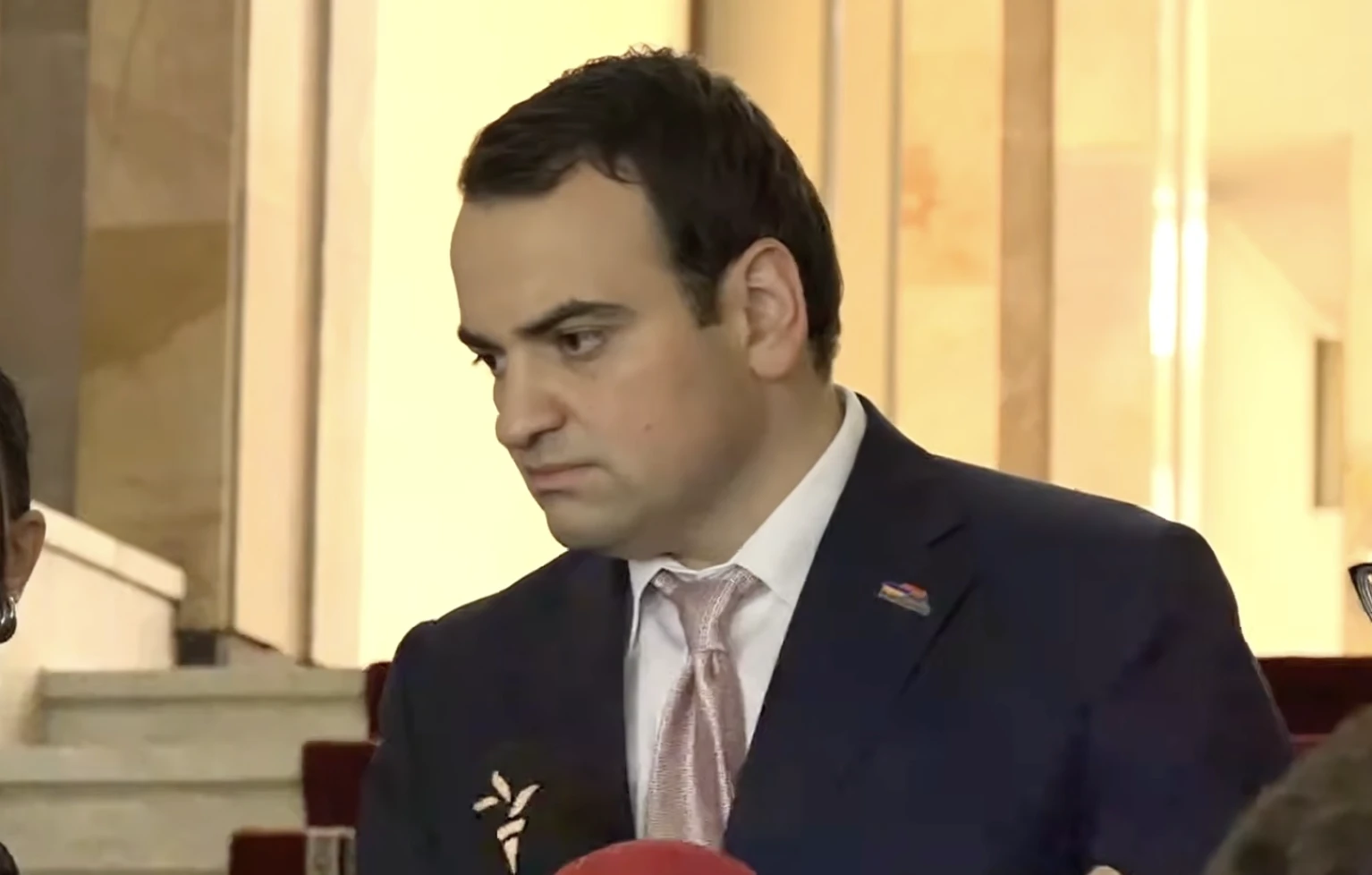 «Ուժեղ Հայաստան». Բյուջեի դեֆիցիտը հասել է 1,4 մլրդ դոլարի, և մենք պետք է խստորեն վերահսկենք ծախսերը