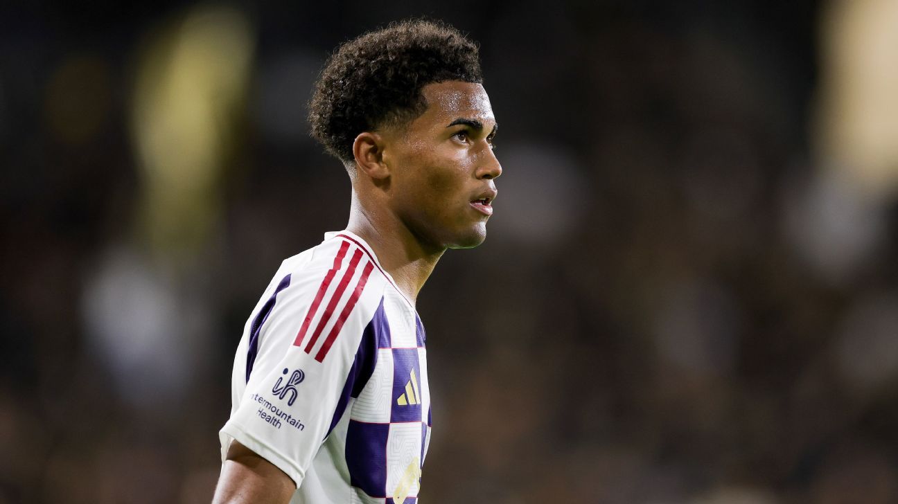 Source: USMNT prospect Gozo near Palace deal
