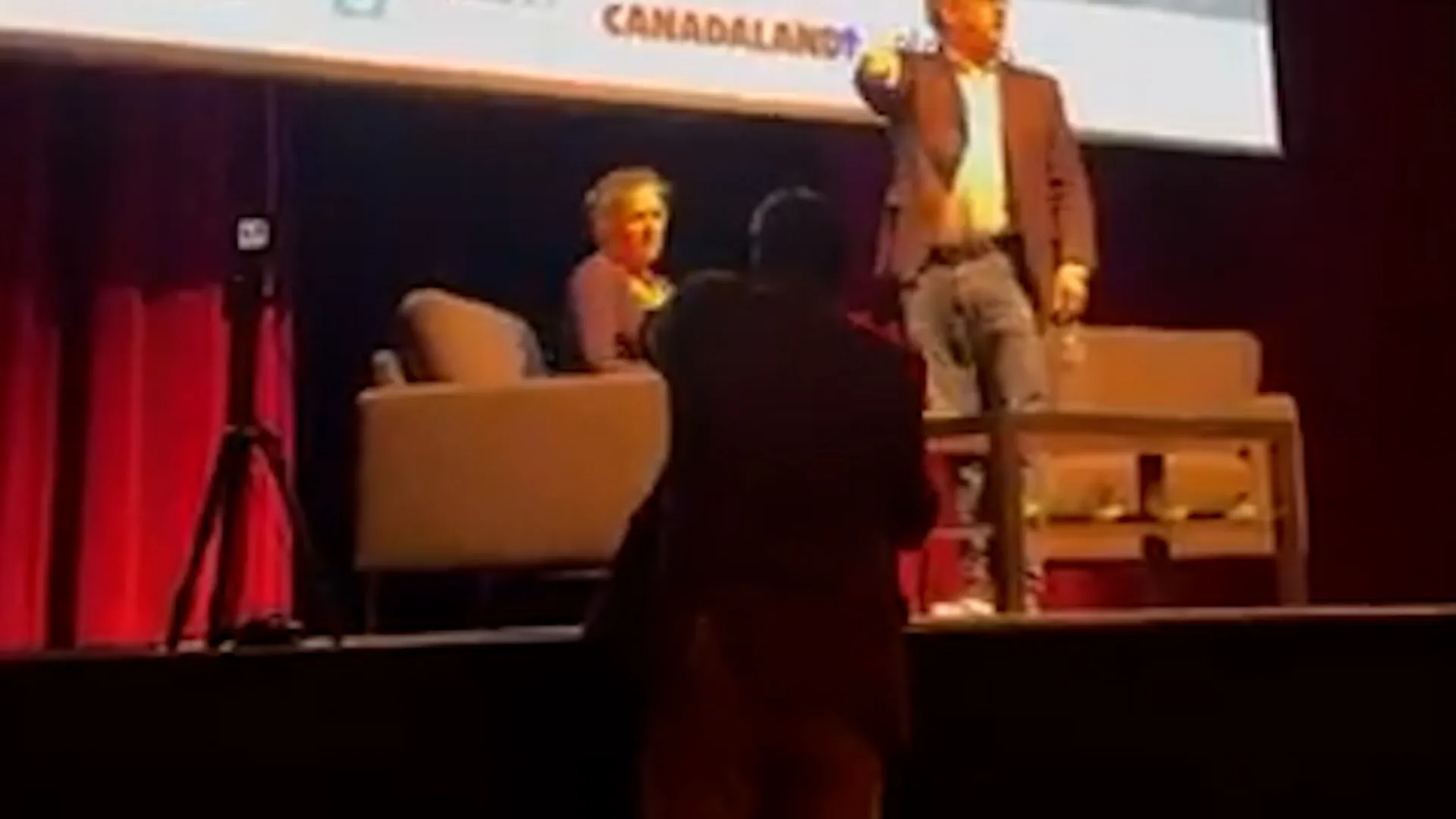 Protester confronts Canadian politician over ‘Gaza complicity’