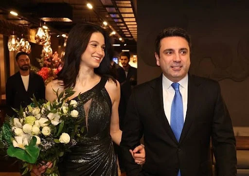 «Ժողովուրդ». Ալեն Սիմոնյանը հարսանիքի է պատրաստվում․ երբ և որտեղ կլինի