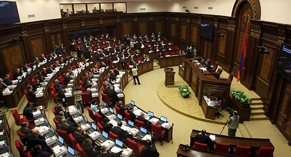 Հայաստանի նորընտիր խորհրդարանը շարունակում է աշխատանքը