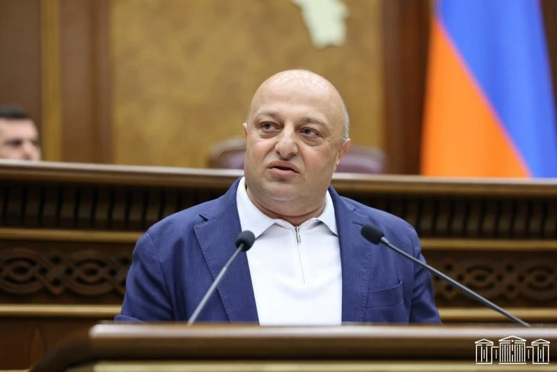 «Հրապարակ»․ Քաղաքական տարբերակ է քննարկվում