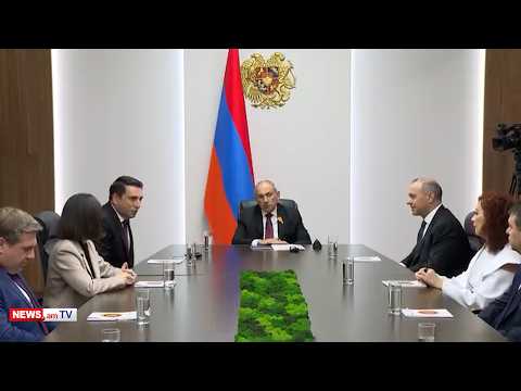 Կարծում եմ՝ պետք է ինձ օգնեք. Փաշինյանը ներկայացրեց ԱԽ նորանշանակ քարոտւղար Ալեն Սիմոնյանին