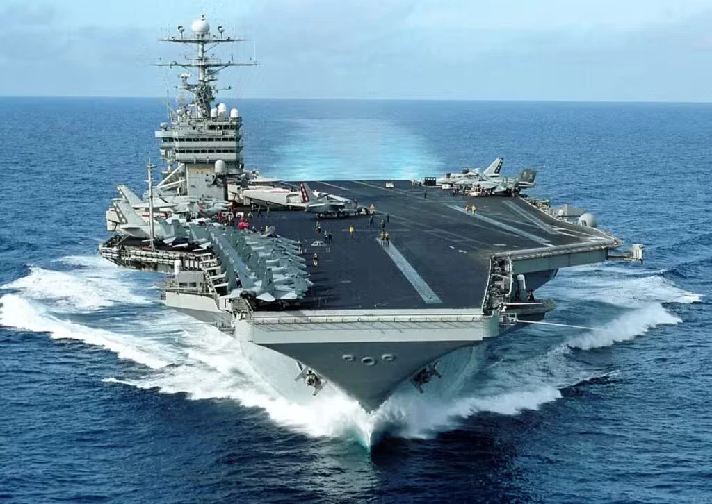 ԱՄՆ ռազմածովային ուժերի USS George Washington ավիակիրը USS Abraham Lincoln-ում առաջացած խնդիրների պատճառով շտապ ուղևորվում է Մերձավոր Արևելք