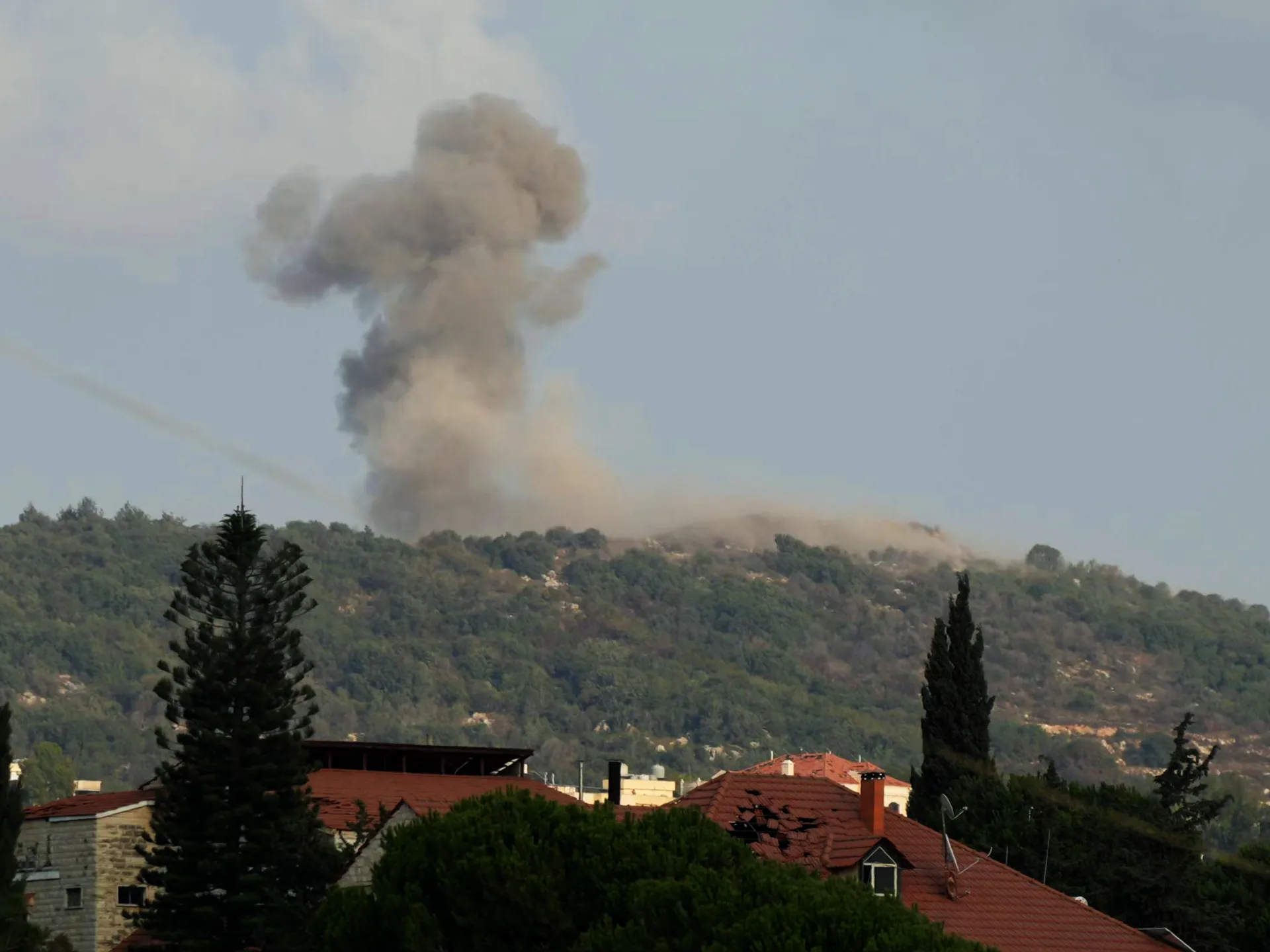 Israeli strike kills seven in south Lebanon as attacks intensify