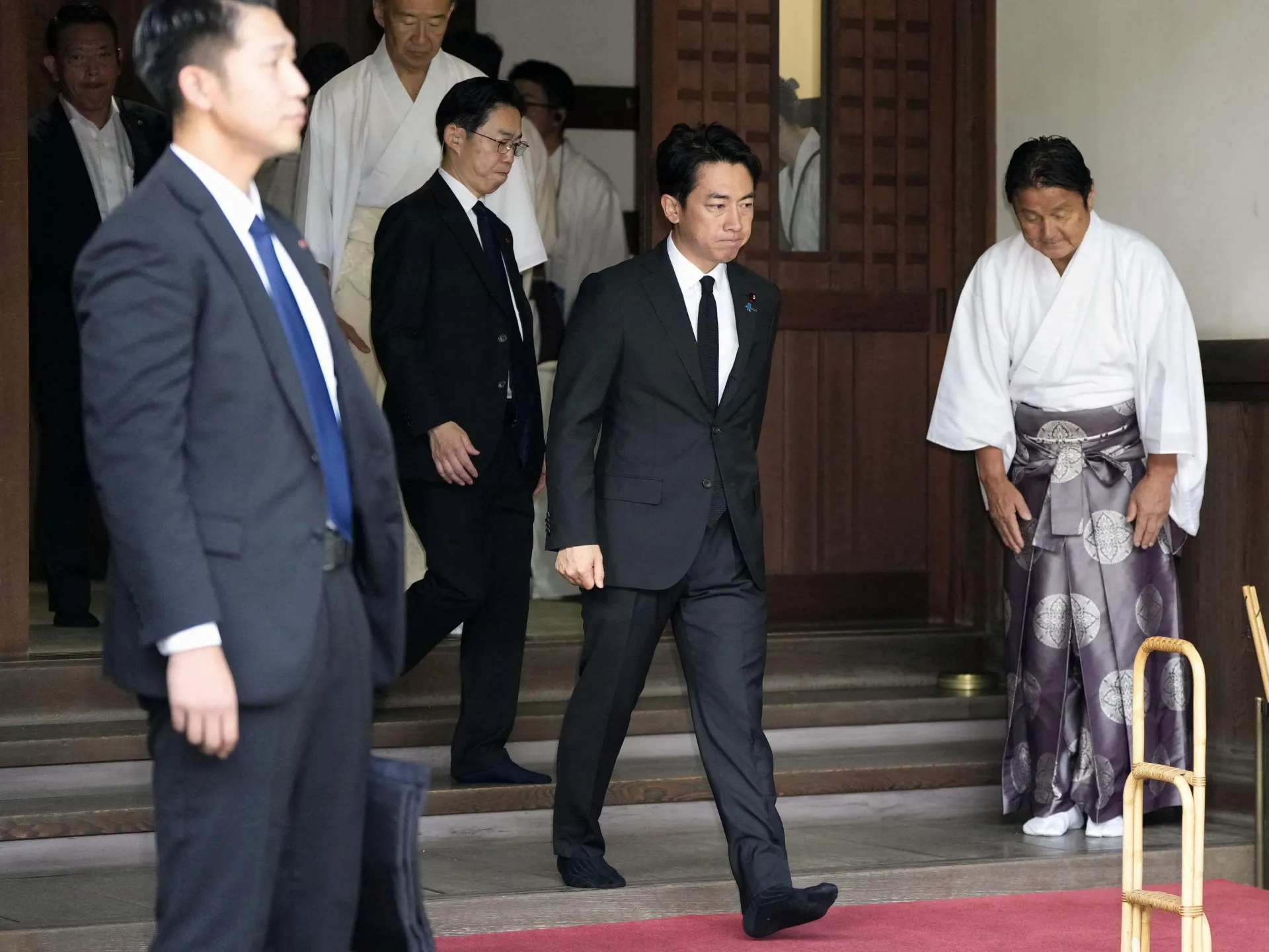 Japanese minister visits shrine to war dead, angering China, South Korea