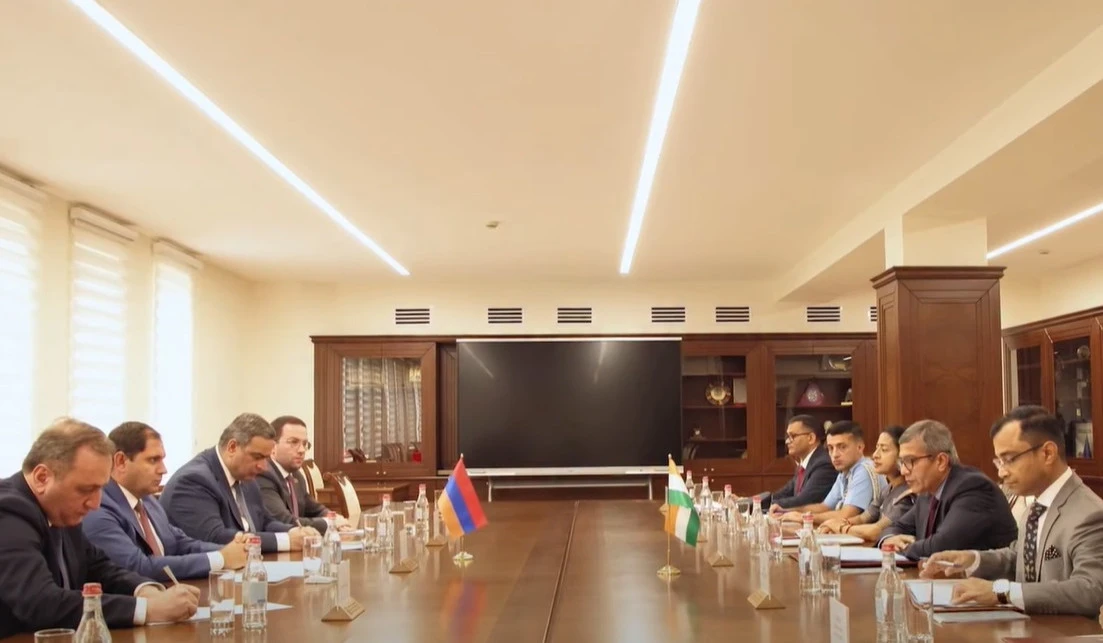Պապիկյանը և Հնդկաստանի պաշտպանության քարտուղարը քննարկել են ռազմատեխնիկական գործակցության հարցեր (վիդեո)