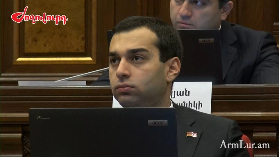 «Ժողովուրդ». Հովիկ Աբրահամյանի որդու գործով նոր հարցաքննություն է եղել. ում են հրավիրել