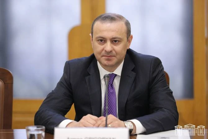 «Հրապարակ»․ Հիմա Արմեն Գրիգորյանի նեղանալու հերթն է. հույս ուներ, որ Փաշինյանն ավելի ազդեցիկ պաշտոն կառաջարկի