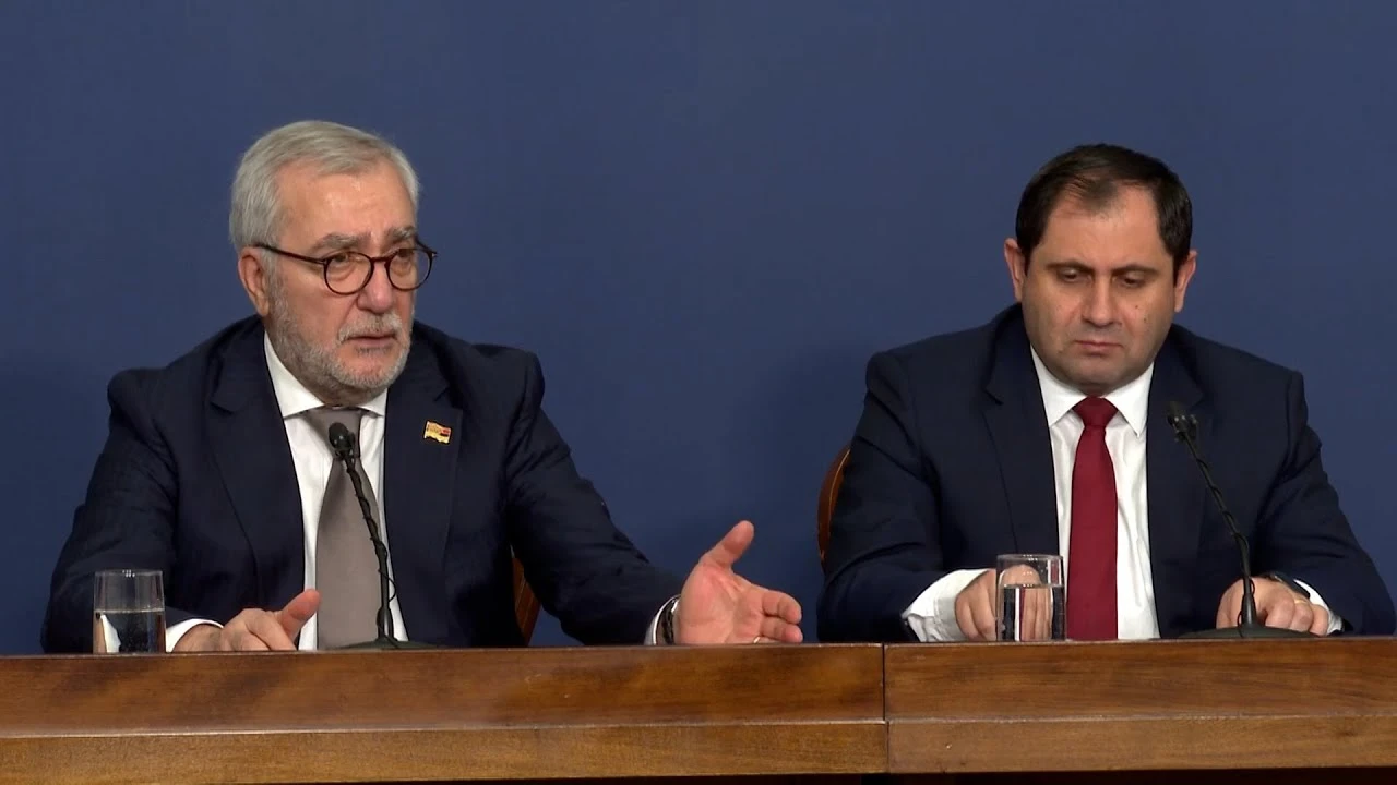 «Ժողովուրդ». Պապիկյանը ՊՆ-ից հեռացնում է Անդրանիկ Քոչարյանի մերձավորներին