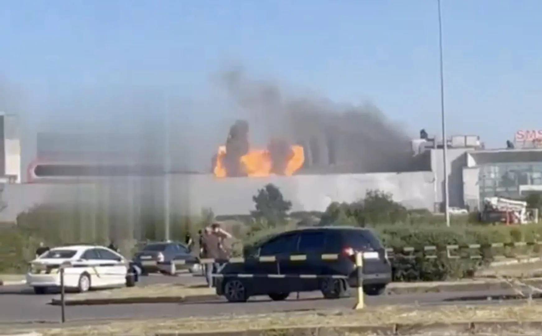 Drone strike on Ukraine shopping centre kills six, injures 103
