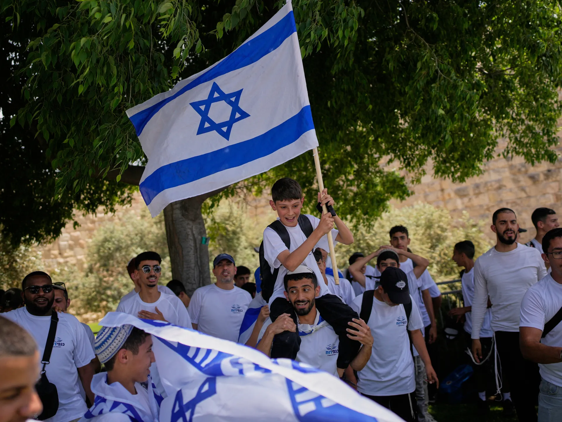 Israeli politicians focus on foreign threats, ignoring spiralling debt