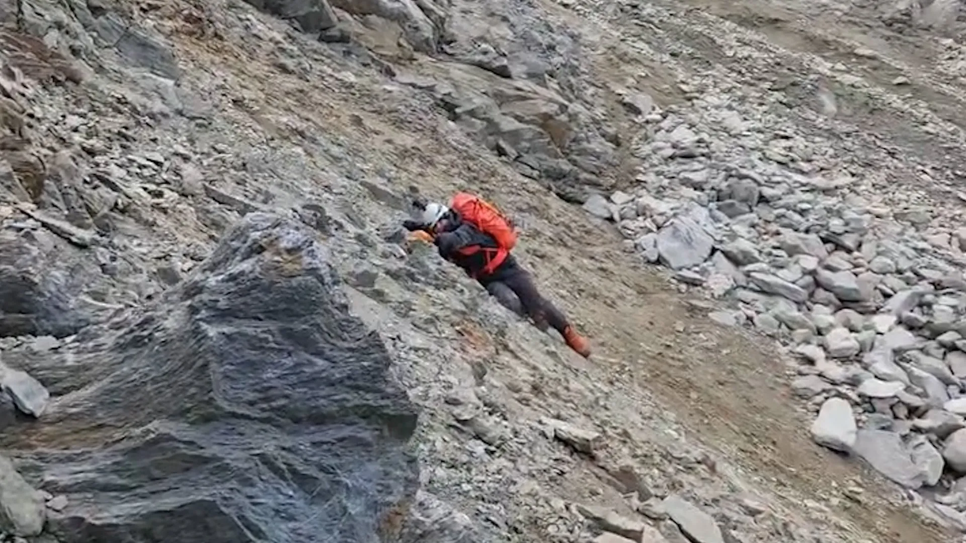 Climbers escape rockfall crossing ‘Death Pass’ on Mont Blanc