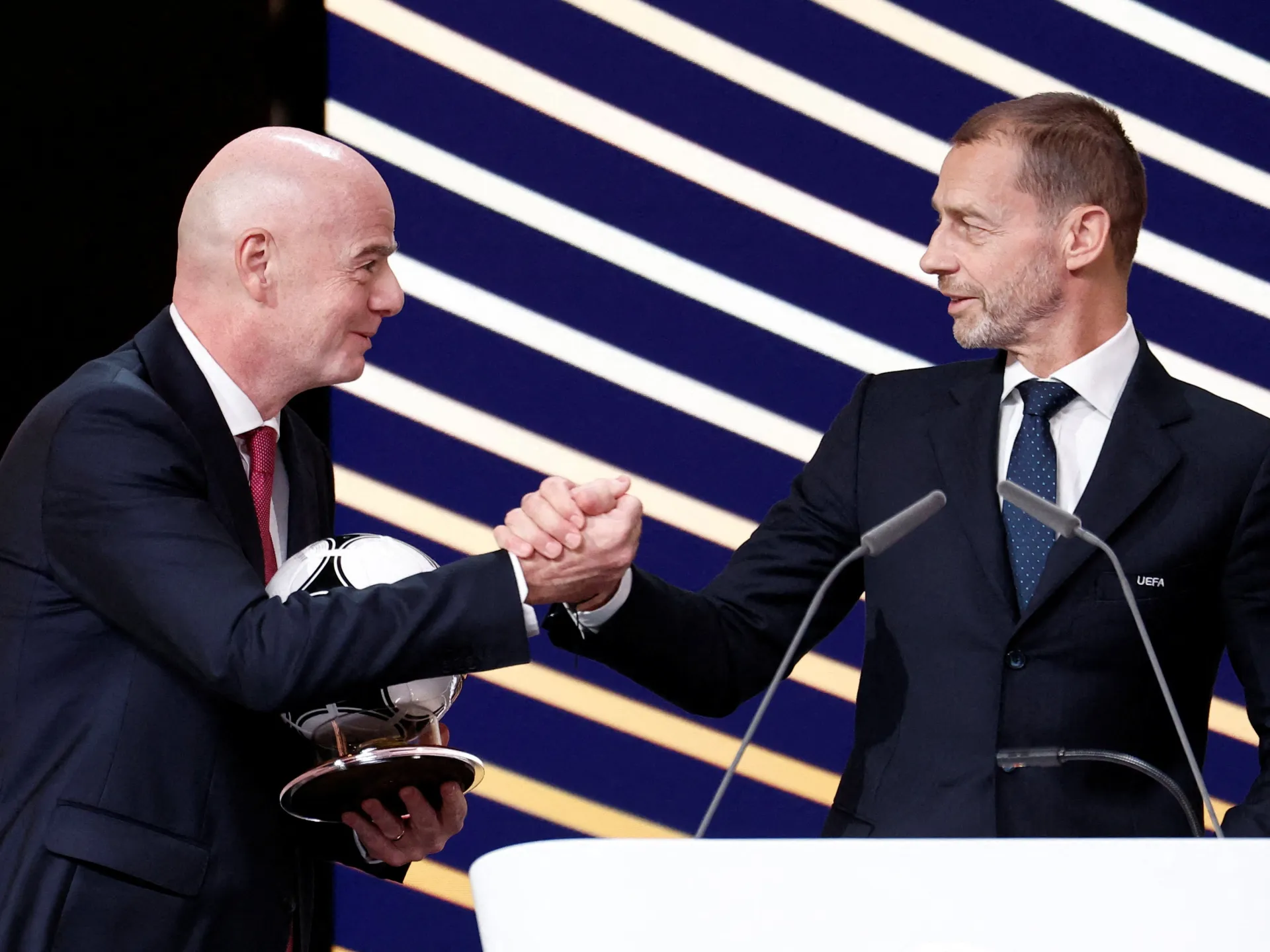 Ceferin won’t challenge Infantino for FIFA presidency but tells him to quit