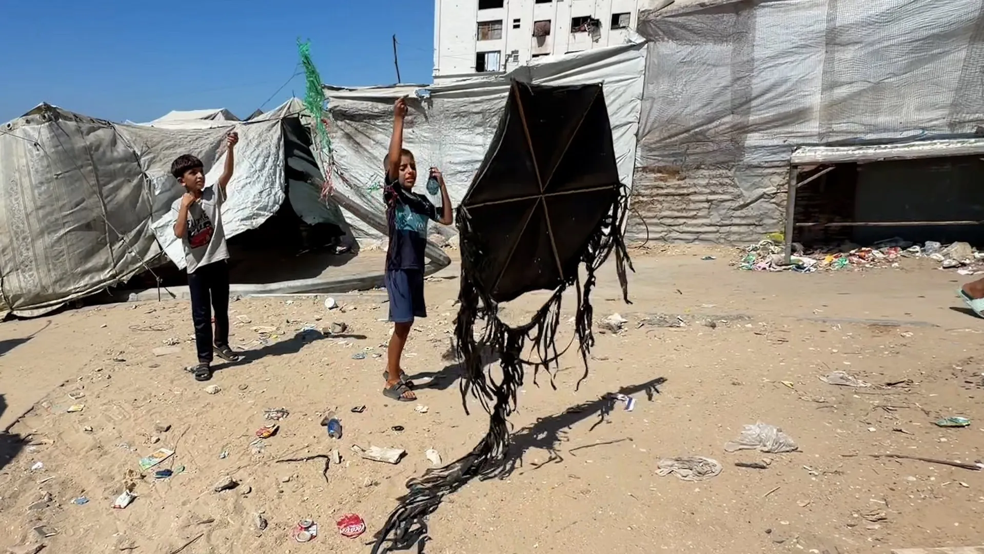 Children in Gaza fear flying their kites after Israeli threat