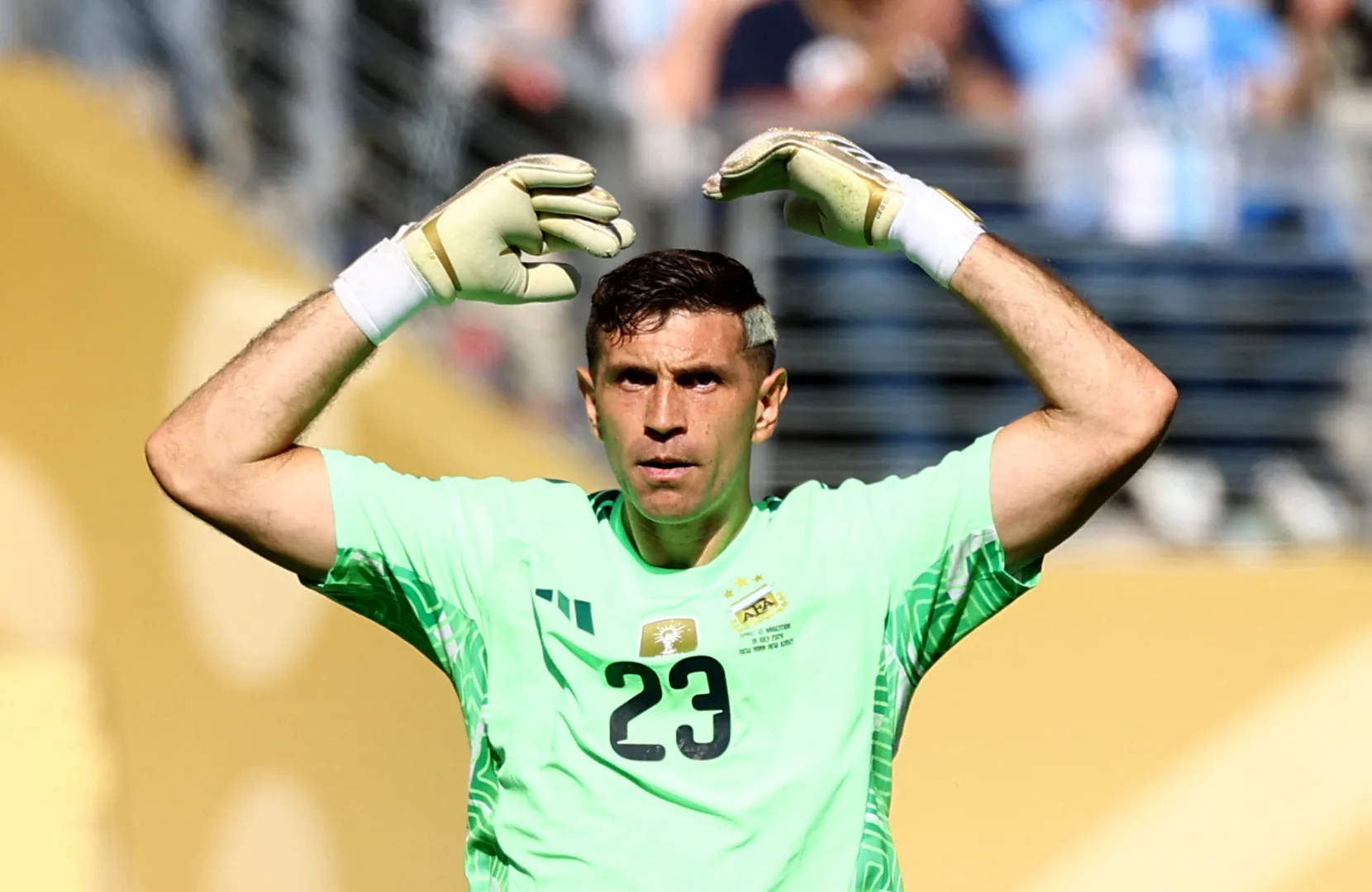 Chelsea signs Argentinian goalkeeper Emiliano Martinez from Aston Villa