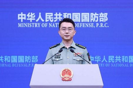 国防部：中国军队外逼驱离侵闯西沙领空的荷兰直升机