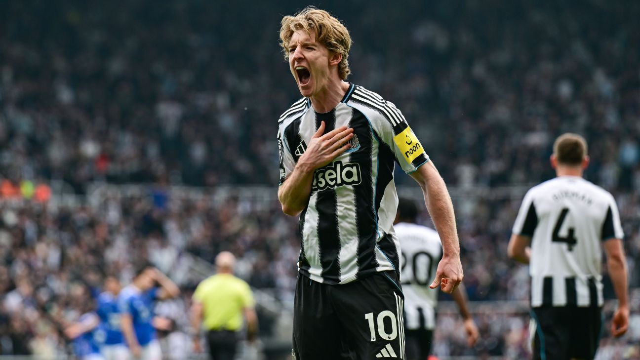 Gordon arrives in Barcelona to finalize $81M move