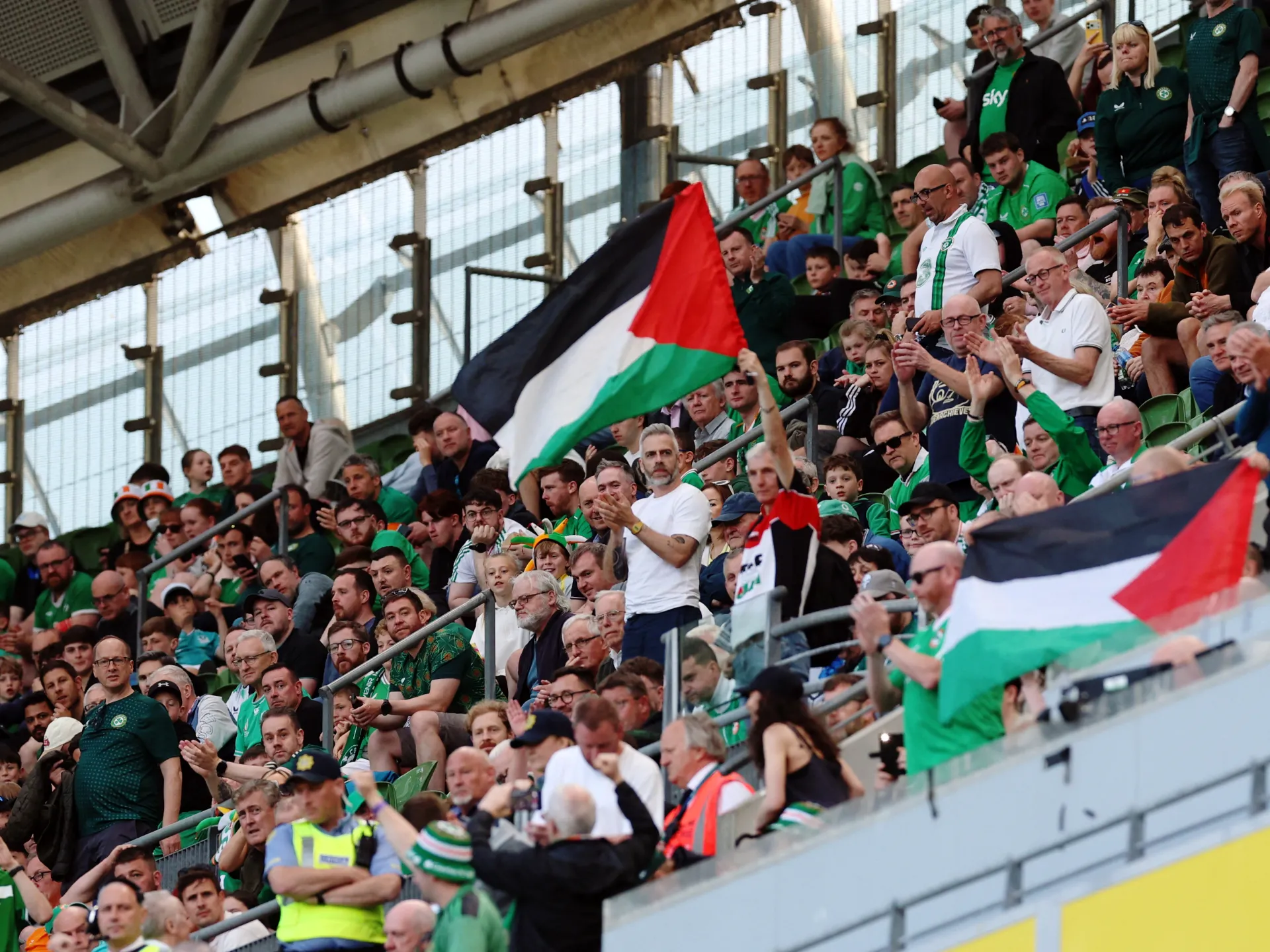 Israel football dispute to ‘heat up’ after protest in Ireland-Qatar match