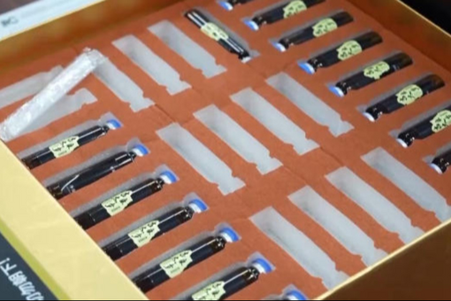 江苏扬州托起困境儿童“满满的幸福”