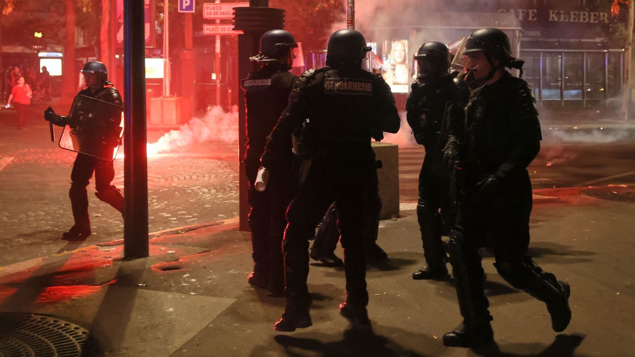 Police detain 45 as violence mars PSG celebrations...