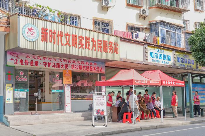 户外劳动者的“避风港”：为民服务站里的民生温度