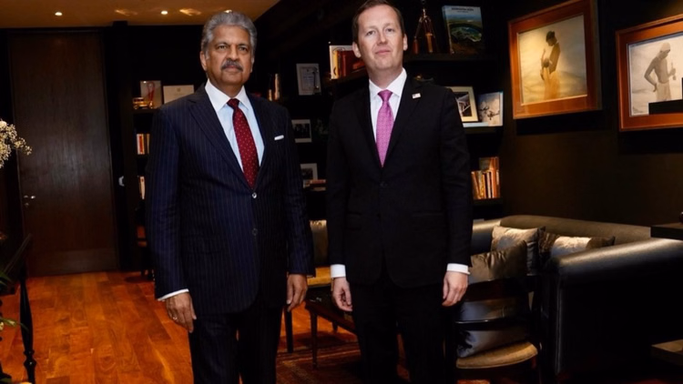 India US Deal: 'भारत-अमेरिका साझेदारी सदी की सबसे महत्वपूर्ण', महिंद्रा से मिलकर बोले राजदूत गोर