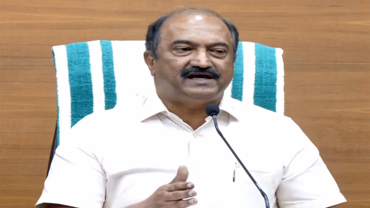 केरल में श्वेत पत्र को लेकर बवाल: पूर्व वित्त मंत्री ने गोपनीयता पर उठाए सवाल, कहा- निजी लोगों ने किया तैयार
