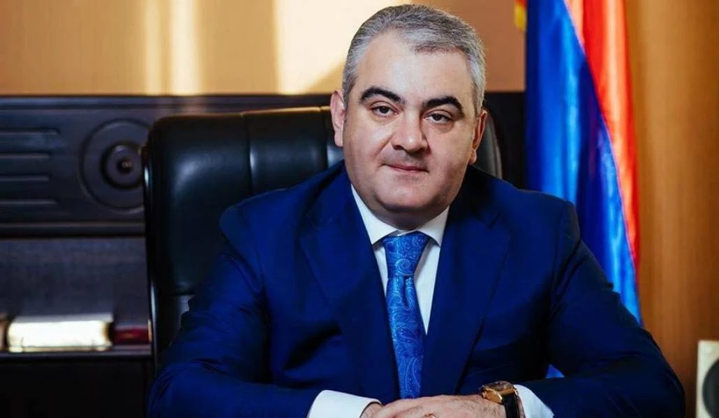 Ձերբակալվել է Պետգույքի կառավարման վարչության նախկին պետ, ՀՀԿ անդամ Արման Սահակյանը