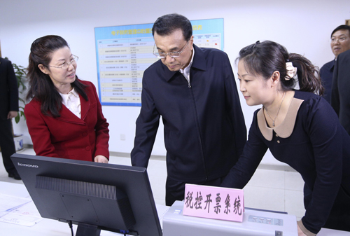 全面营改增倒计时30天，李克强在税务总局关心啥？