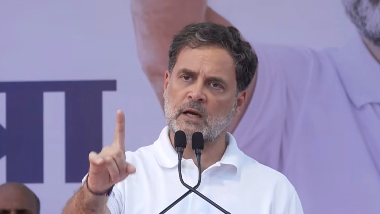 राहुल ने की युवाओं की तारीफ: कहा- सार्थक और निसर्गा ने दिखाई हिम्मत; खोला CBSE और कोएम्प्ट के गठजोड़ का पोल