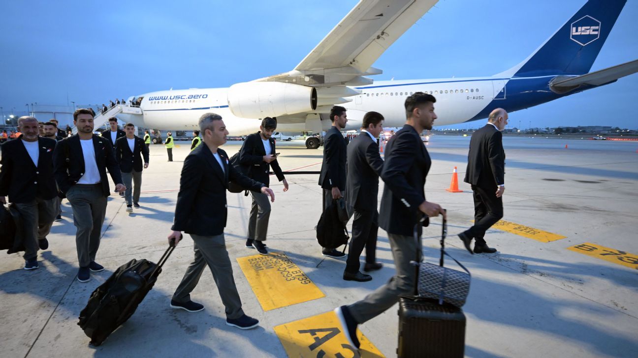Iran player criticizes FIFA as team lands in Mexic...