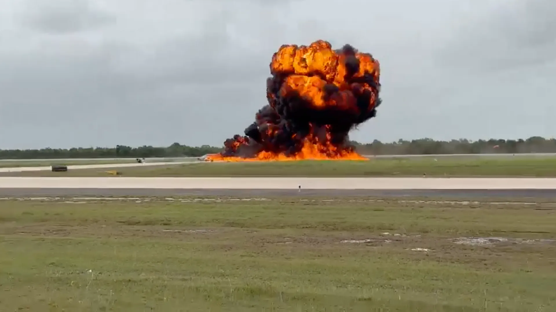 Texas-bound jet crashes during emergency landing in Dominican Republic