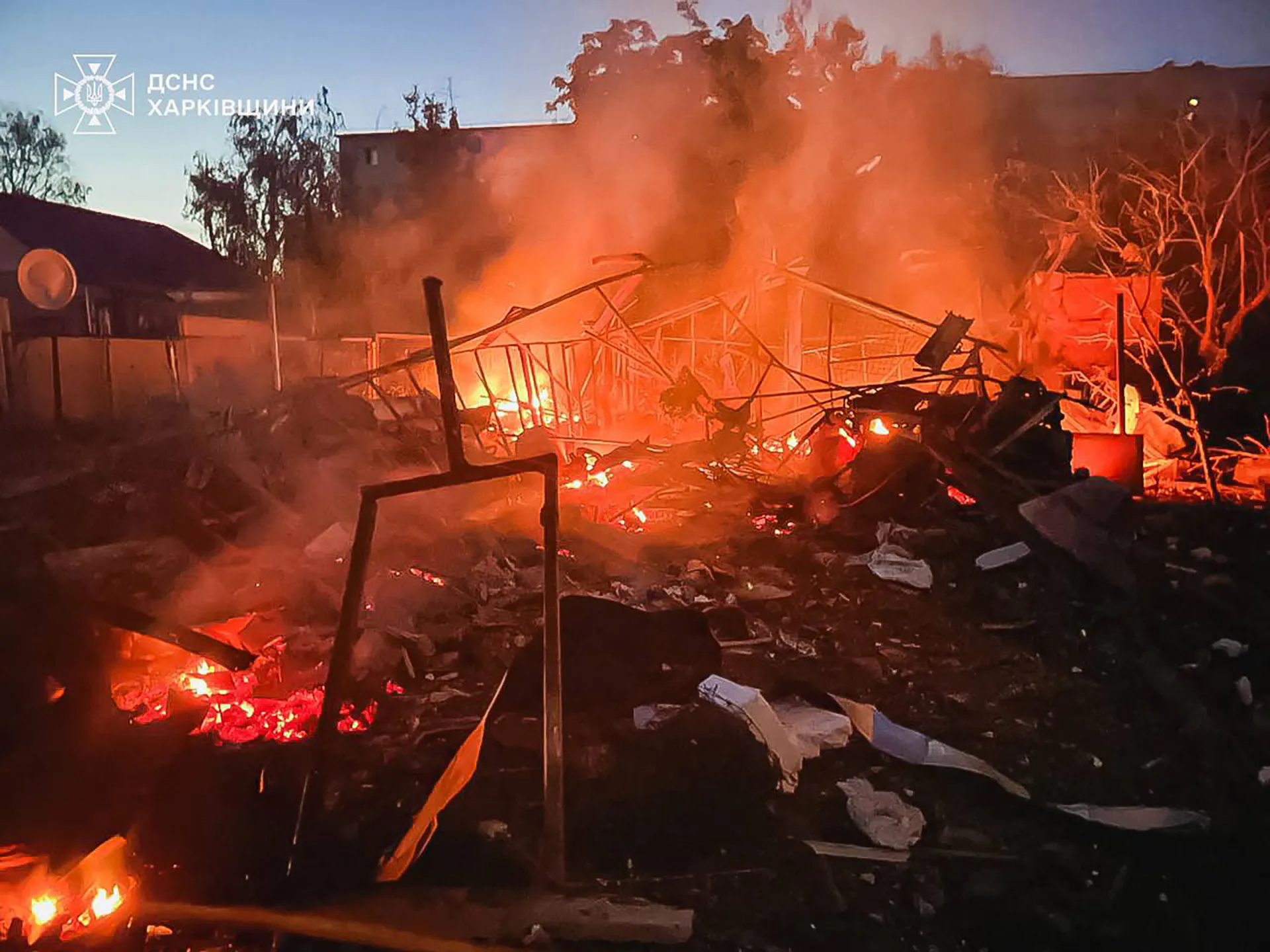 Russian attacks kill 5 in Ukraine as Zelenskyy hails talks with US envoys