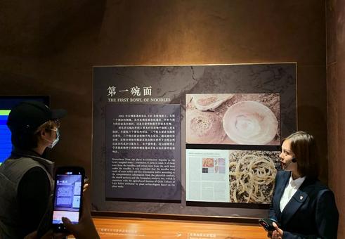安徽休宁：落日熔金醉晚霞