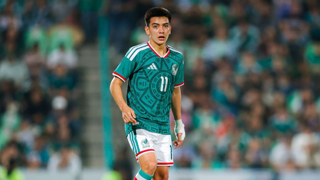 Mexico's Mora is poised to be World Cup's breakout...