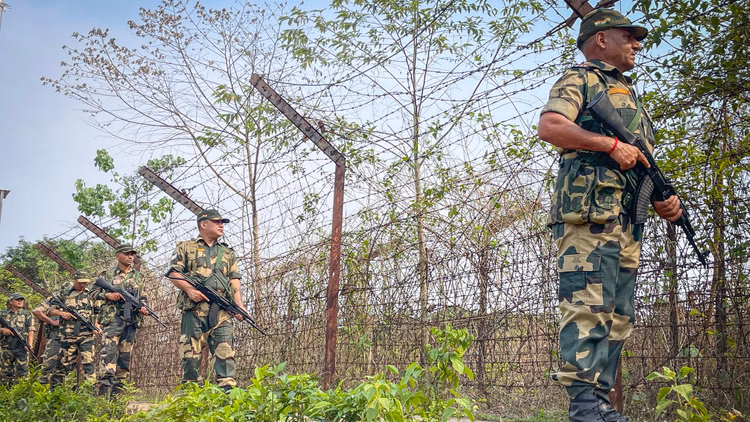 भारत-बांग्लादेश सीमा पर तनाव: मेघालय से घुसपैठिये को वापस भेजने पर विवाद, पड़ोसी देश ने नागरिक को नहीं अपनाया!