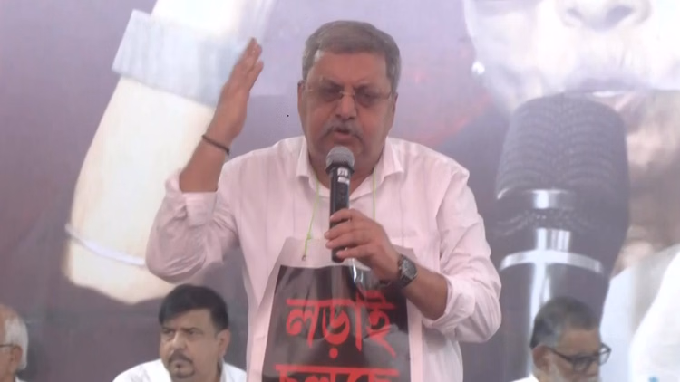 केंद्रीय मंत्री के संपर्क में असंतुष्ट गुट: ममता खेमे का अगला कदम क्या, कल्याण बनर्जी और सौगत रॉय क्या बोले?