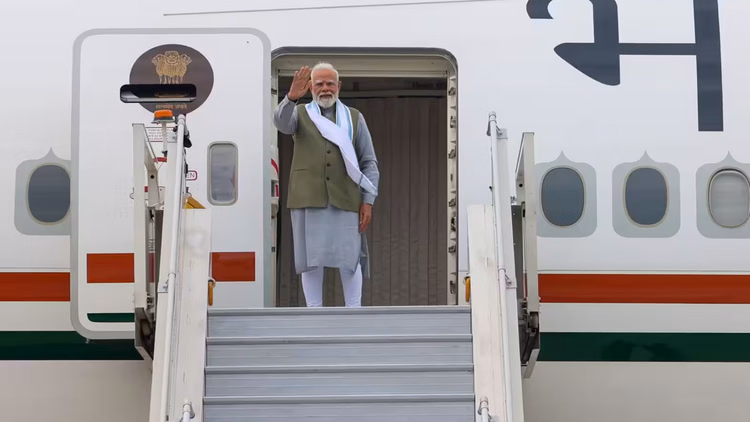 PM Modi France Visit LIVE: पीएम मोदी फ्रांस दौरे पर पहुंचे, नीस में G7 देशों के सम्मलेन समेत कई अहम बैठकें