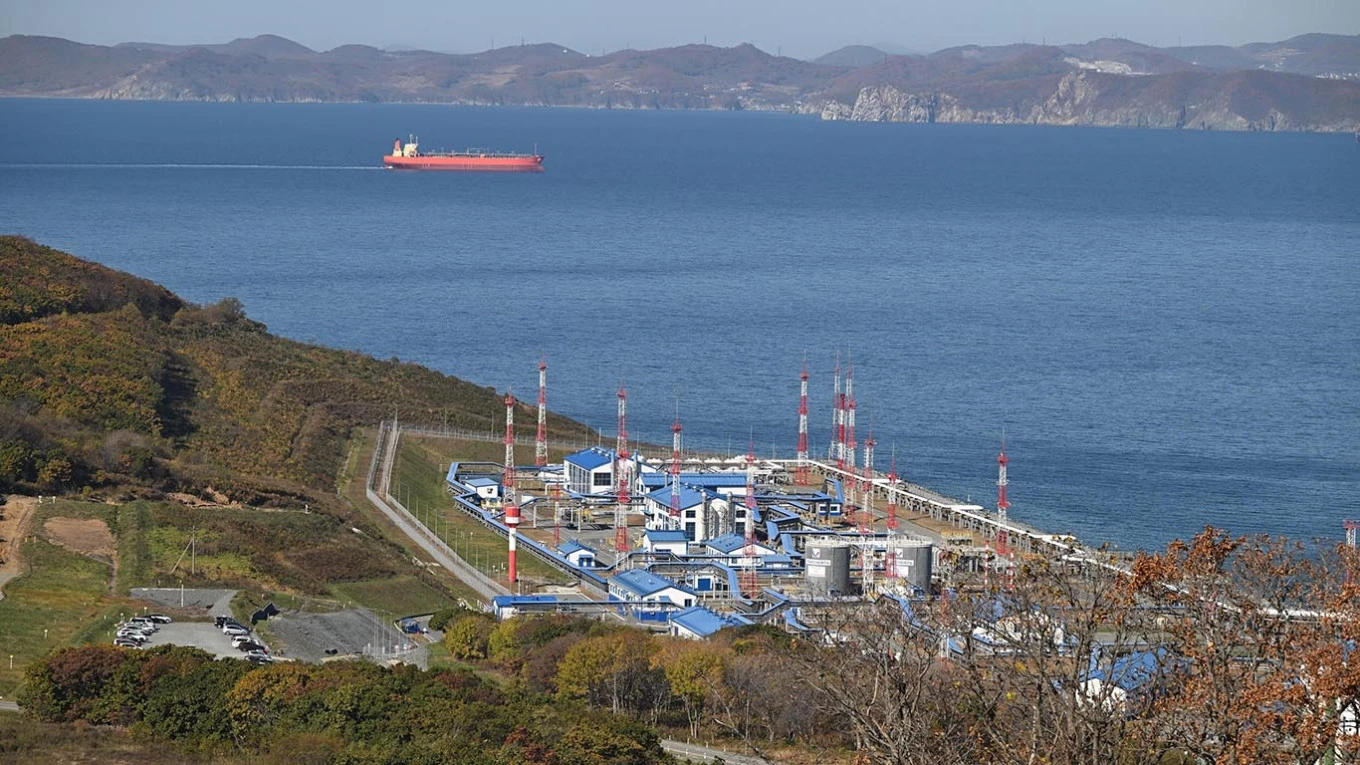 Bloomberg: Oil price will reach about $100 per barrel threshold within a year market participants predict